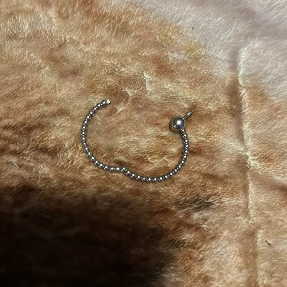 Pandora necklace charm holder - Picture 2 of 2